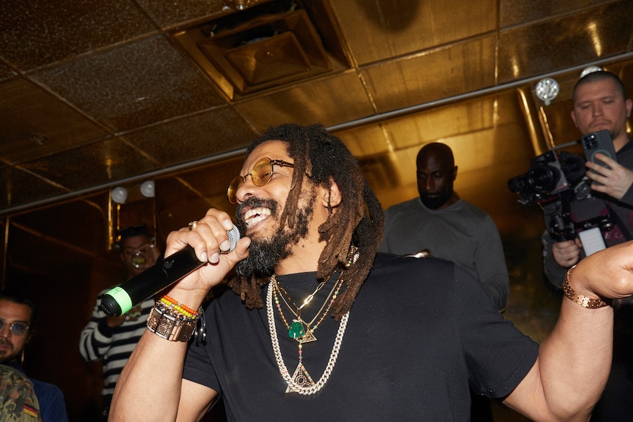 EVA SAKELARIDES _ ROHAN MARLEY 4