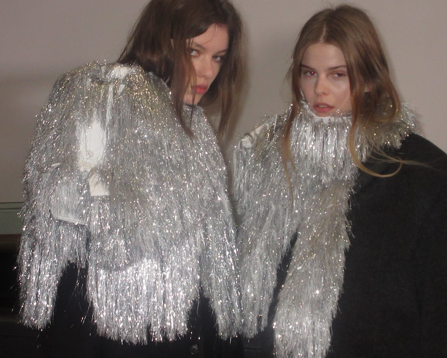 16Arlington AW24 3