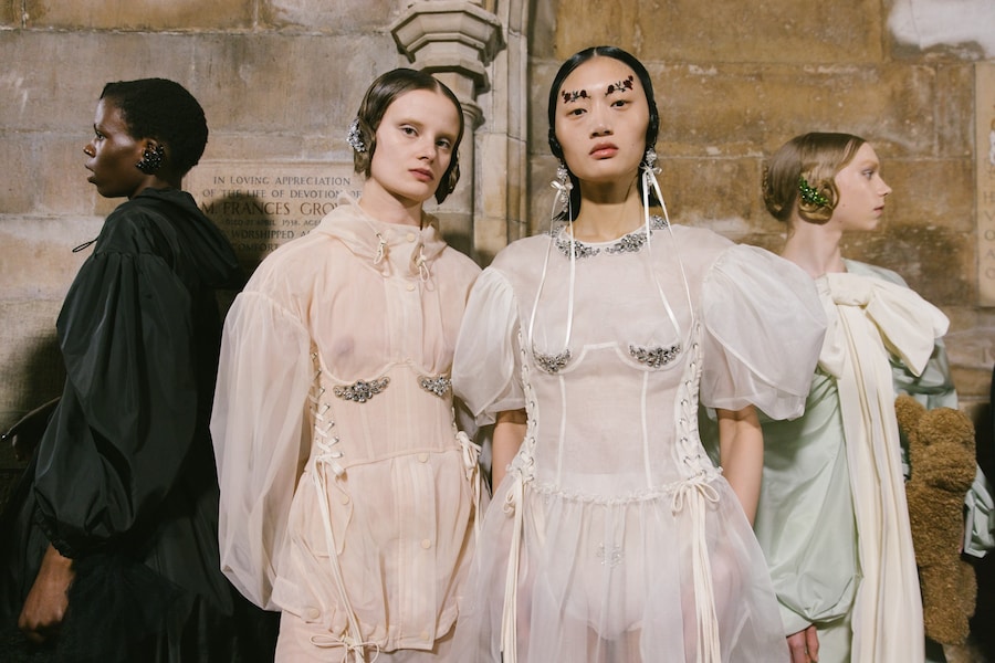 Simone Rocha AW24 Cris Fragkou 1