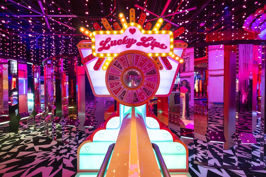 Museum of Sex (2024) 13