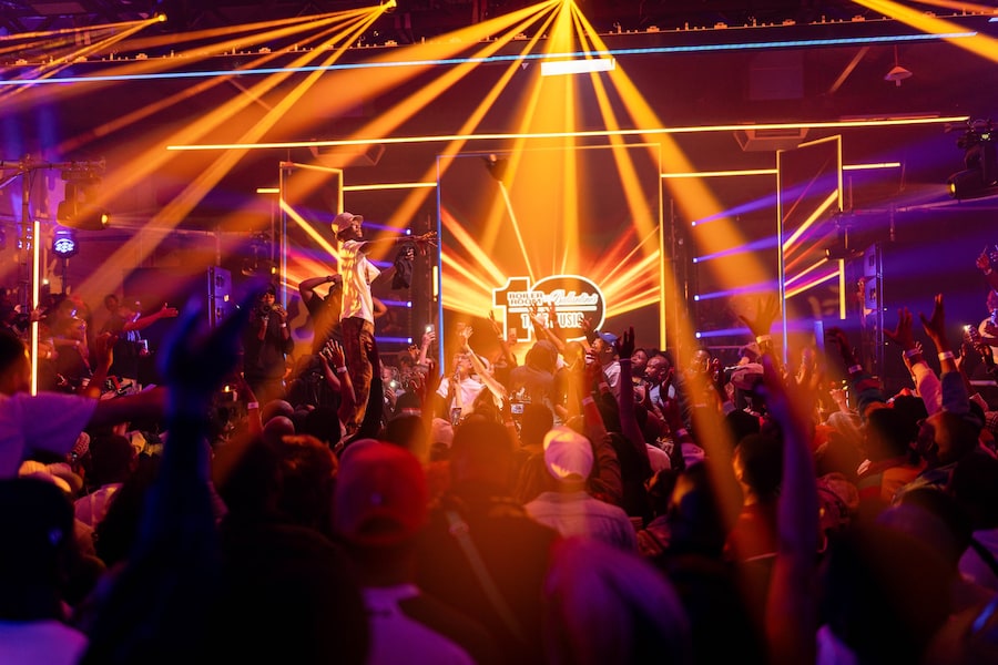 Boiler Room x Ballantine&#39;s 8