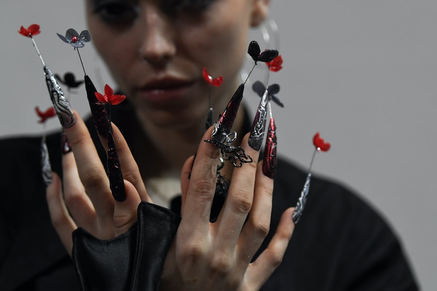 AFW Beauty looks: INJURY 4