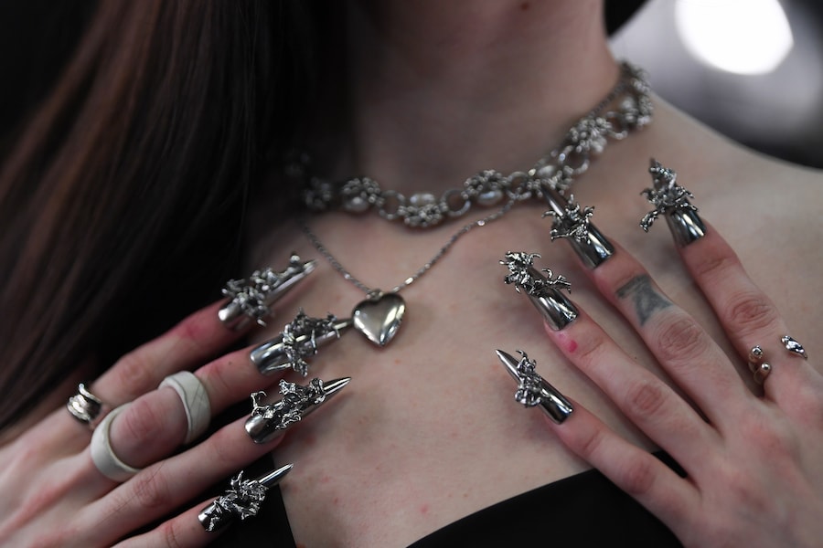 AFW Beauty looks: INJURY 9