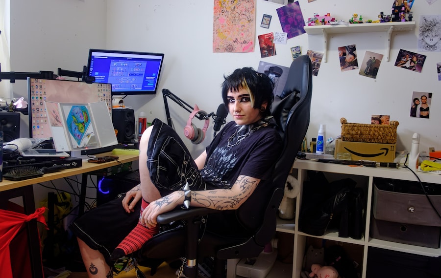 Goths at home Isabella Fowden subculture photography 4