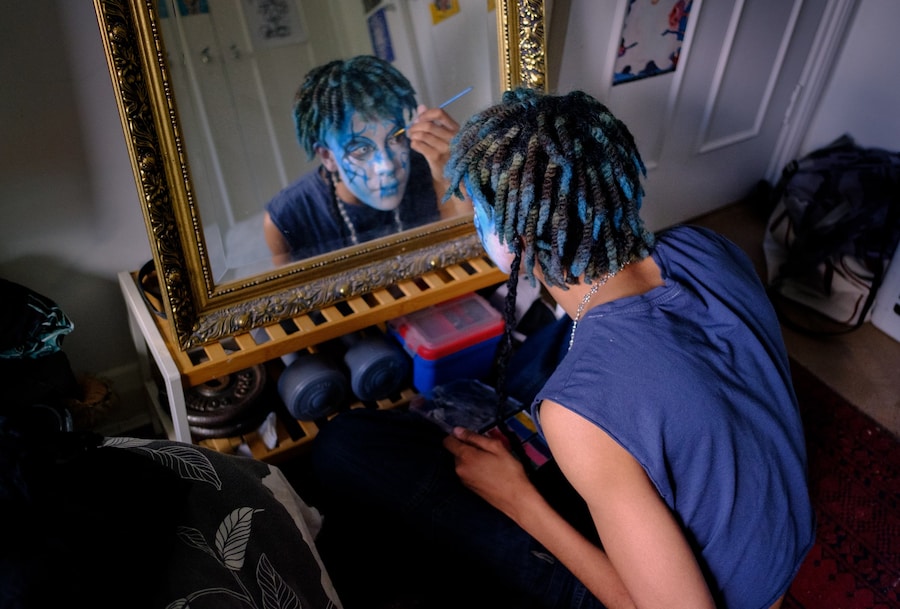 Goths at home Isabella Fowden subculture photography 18