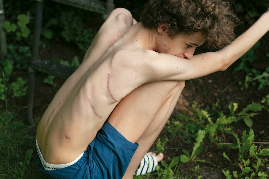 Julian Slagman, Looking at My Brother (2024) 7