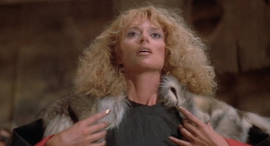 Howling II: Your Sister Is a Werewolf (1985) 15