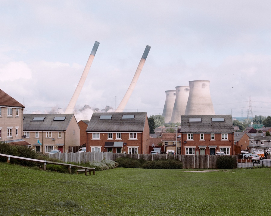 Kate Schultze, Mind the gap, luv (2024) 19