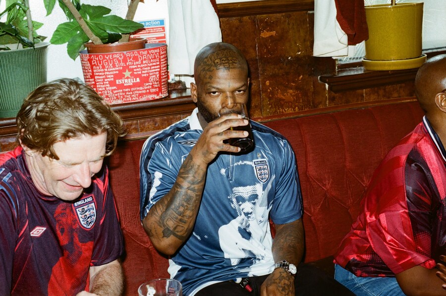 Hattie Crowther – Fuck the Fans 2