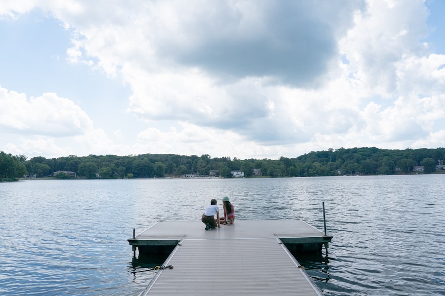 I Saw The TV Glow 17