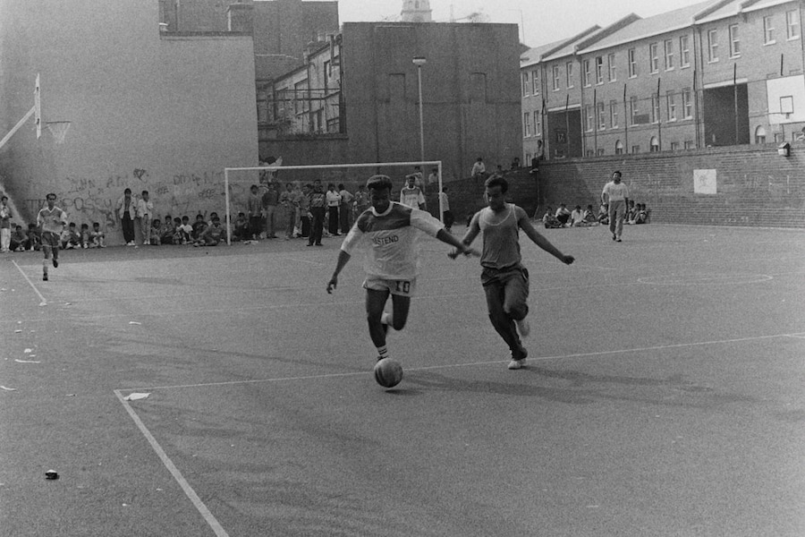 I Am Who I Am Now: Selections from the Bengali Photo Archive 12