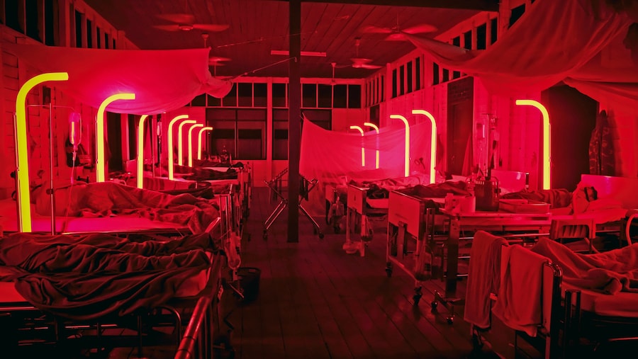Apichatpong Weerasethakul, Cemetery of Splendour 27