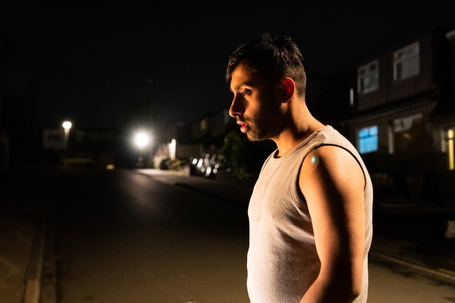 Adam (Faraz Ayub) in Moin Hussain&#39;s SKY PEALS_pic 6