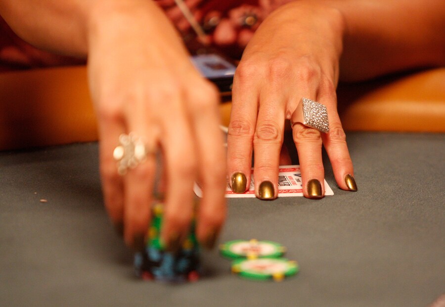 World Series Poker manicures nail art 17