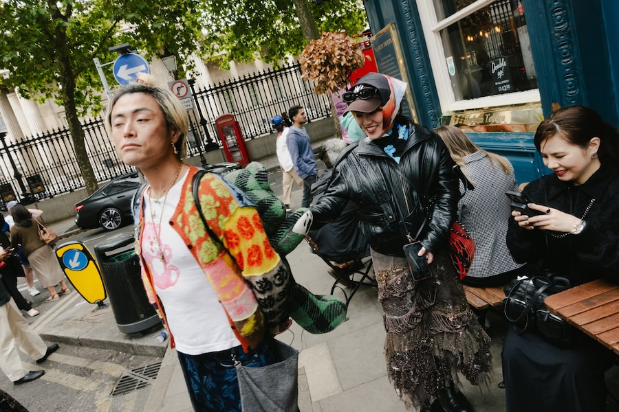 London street style SS25 17