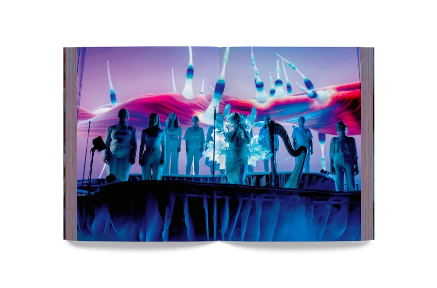 bjork_cornucopia_book_10 10