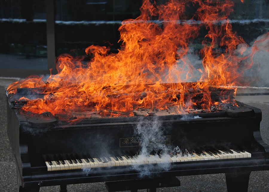 Chiharu Shiota, In Silence (2008) 5