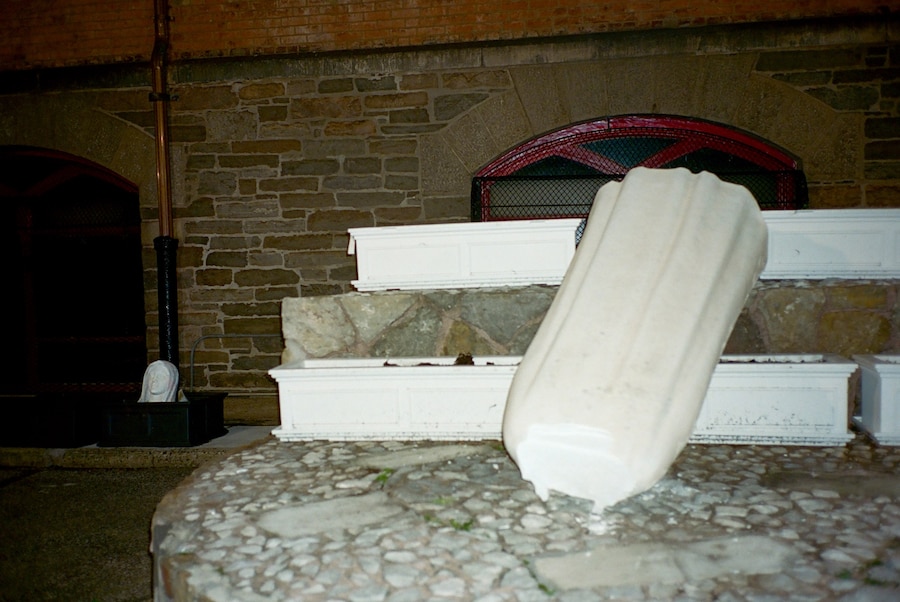 houston_church_scene_4 37