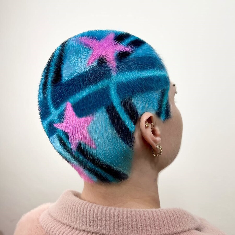 Jackie Bieber hairstylist buzzcut artist 2