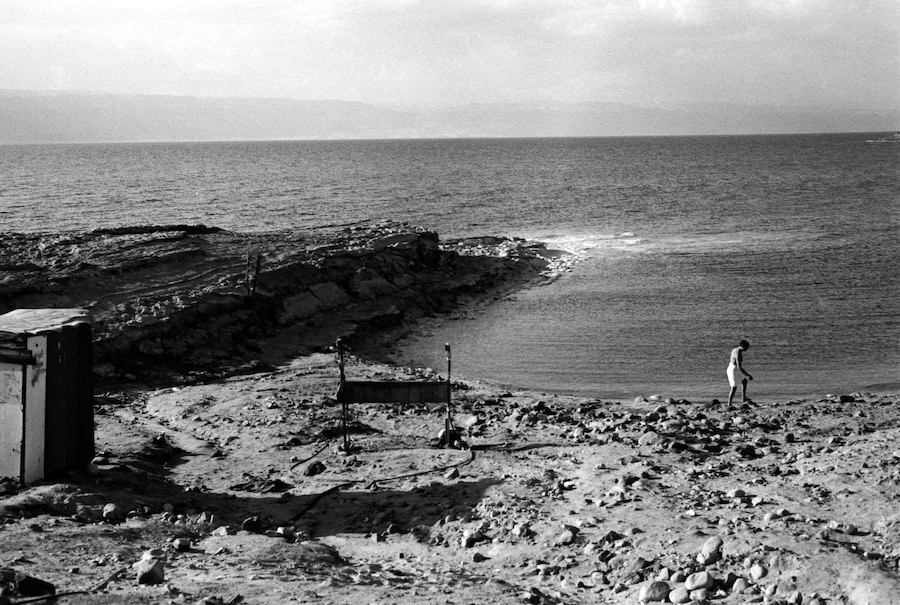 Lina Khalid, To Look Over There is a Sin 3