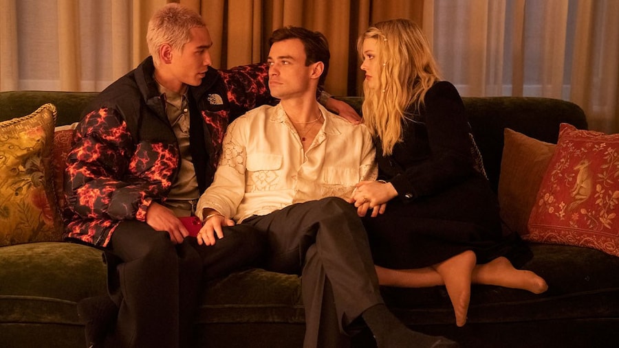 Polyamory in pop culture threesome 4
