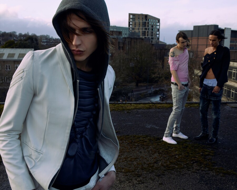 DC287_AG6_RolyWalmsley_1