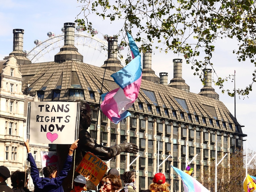 Parliament square 10