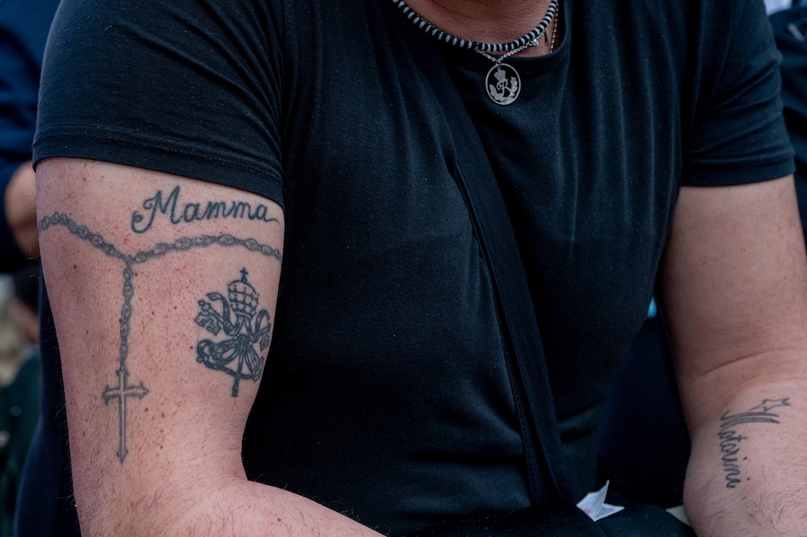 Religious tattoos from around the globe 14