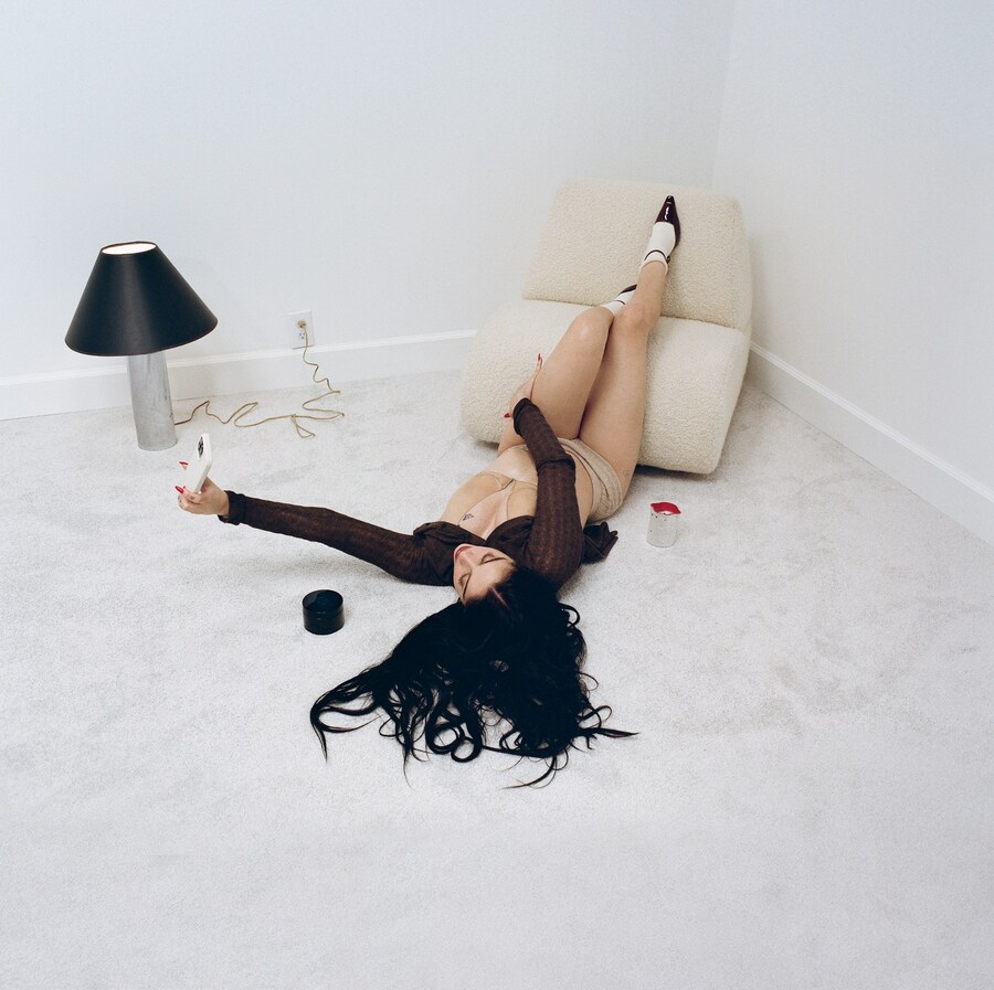 MienneMuses_Lola_Uncropped_1 6