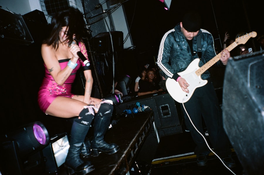 5 Mechatok (with Isabella Lovestory) by Amy James 3