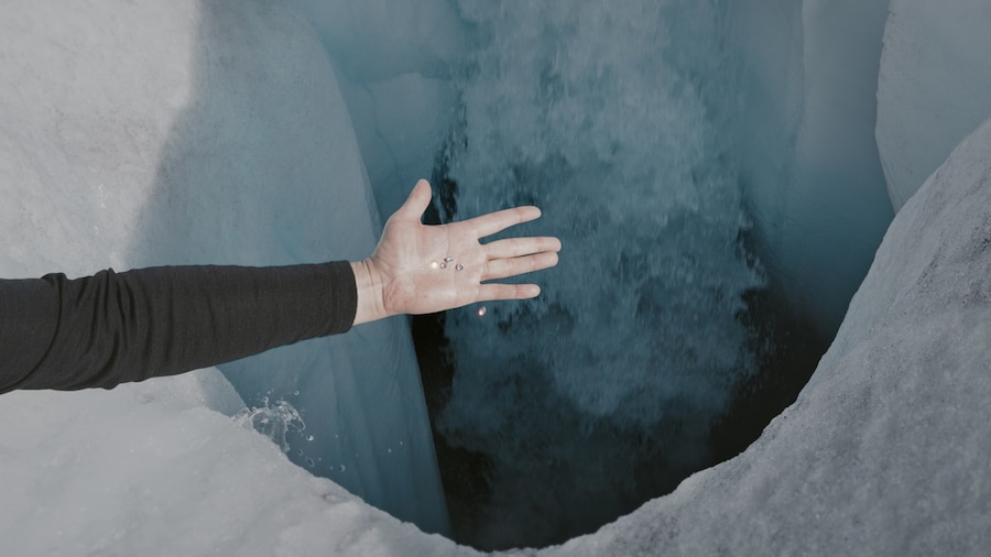 11_MT_JulianCharriere_PureWaste_email 5