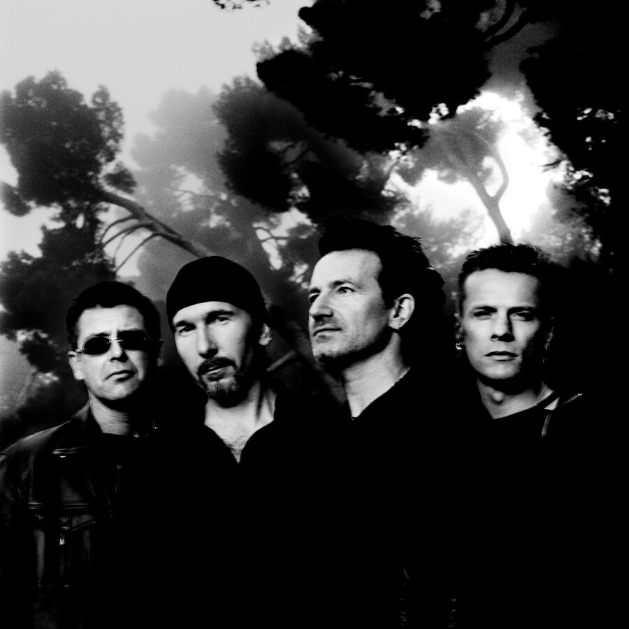 U2, Eze (2000) 8