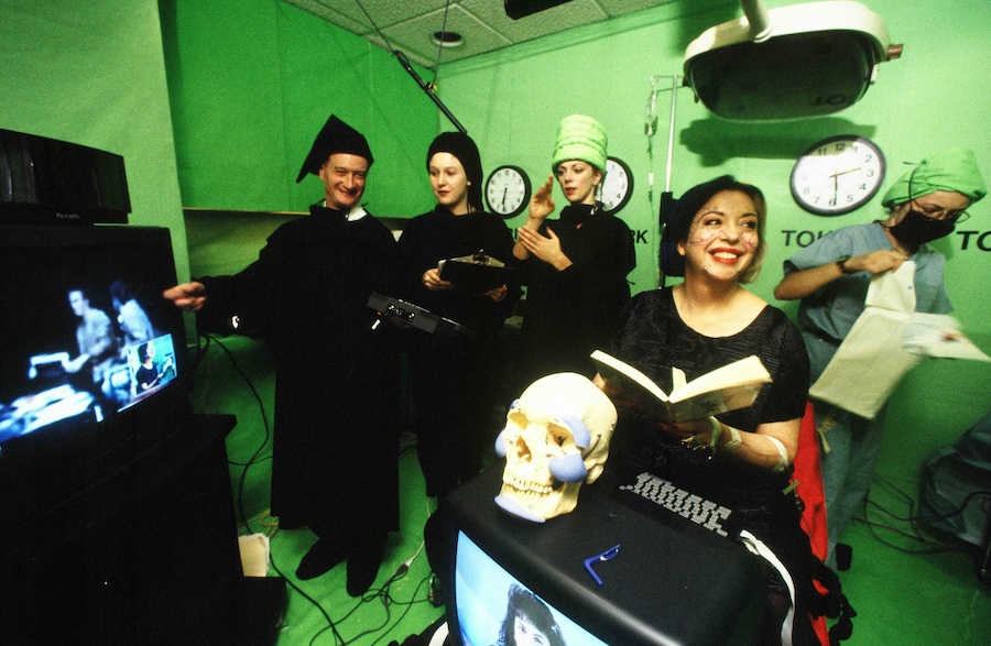 ORLAN -La Réincarnation de Sainte ORLAN ou images 3