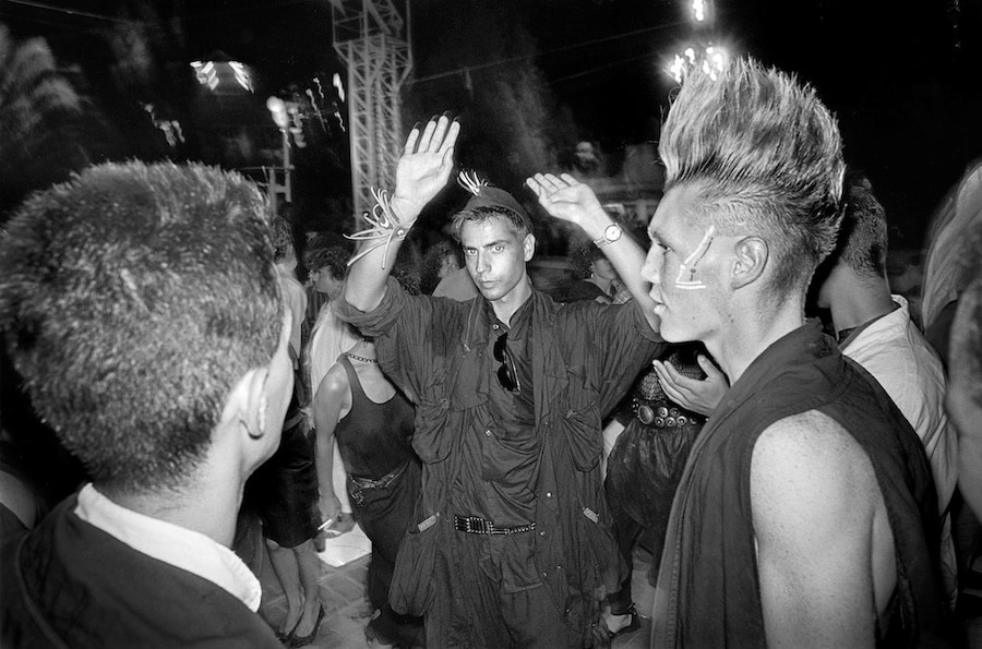 Derek Ridgers Ku Ibiza club book 25