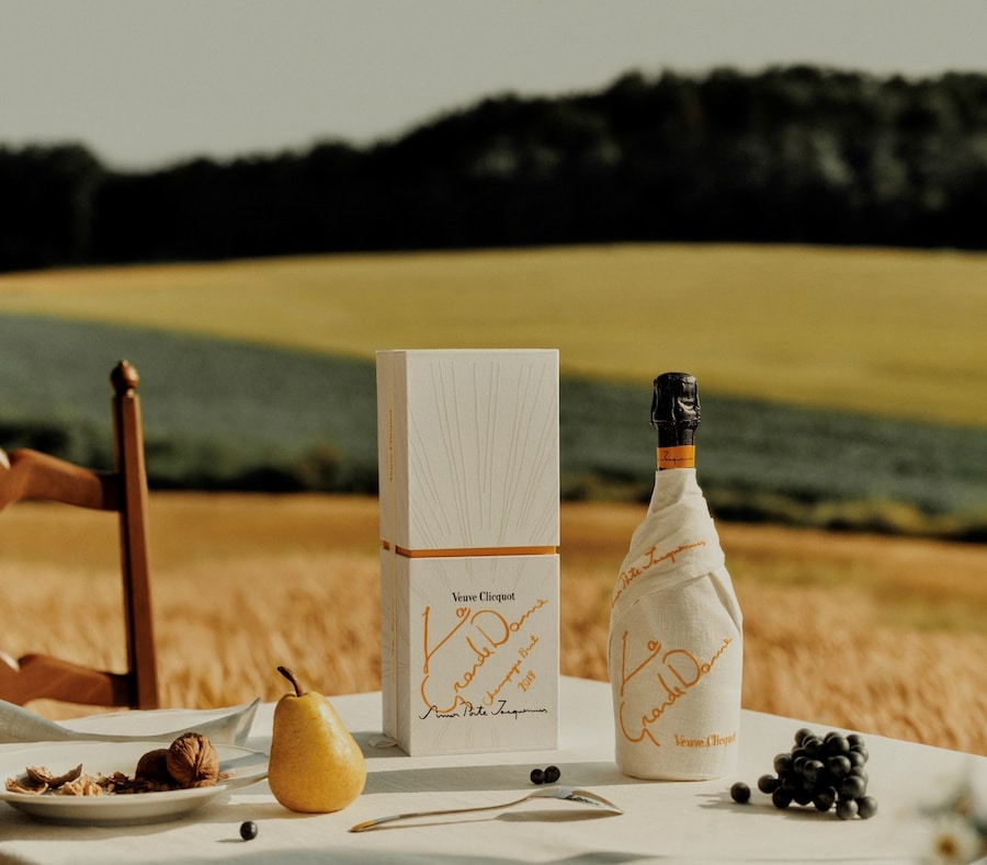 JACQUEMUS POPS THE BUBBLY 2