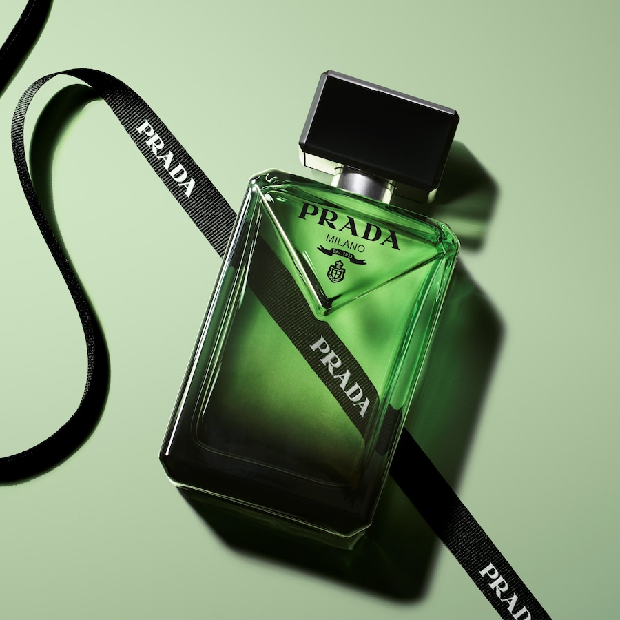 Prada_25_Prototype_EDP_100ML_Still Life_Gift_1x1_2 9