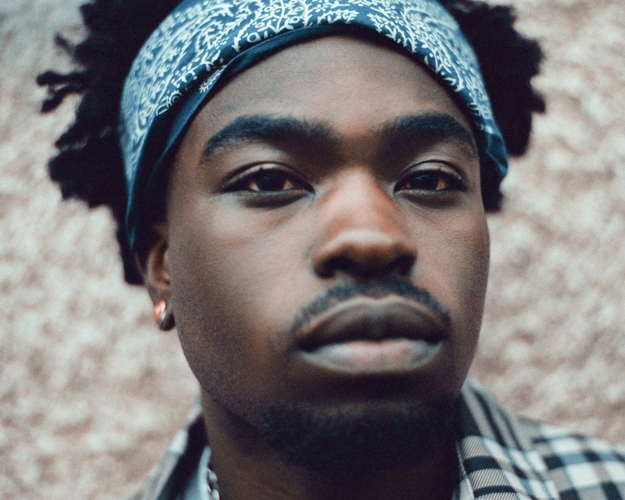 Piotr Włochyń, Here to Stay 0