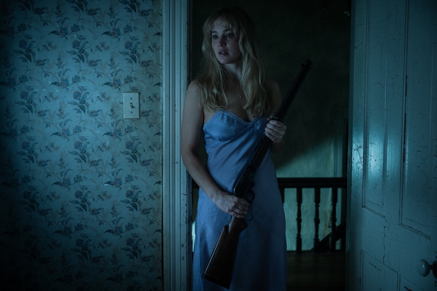 DieMyLove_Still28_&#169;MUBI_Credit_Kimberley-French 17