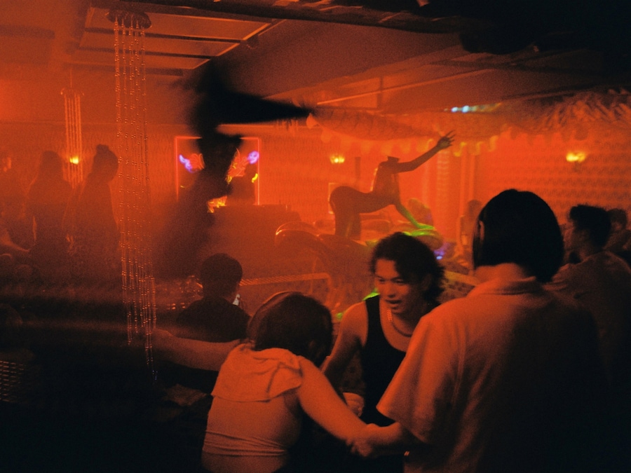 Mimi stage with fountain at System 12