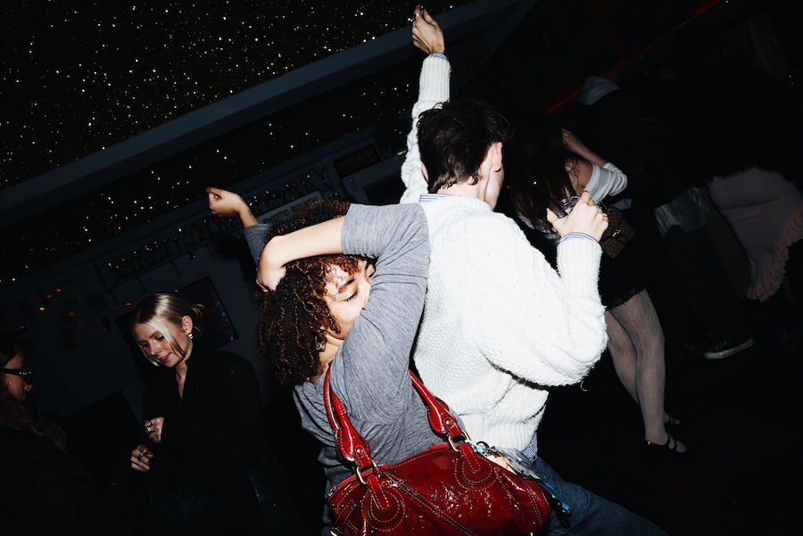 4CB73424-FE28-4B37-8C0D-20E4683BF07B 26