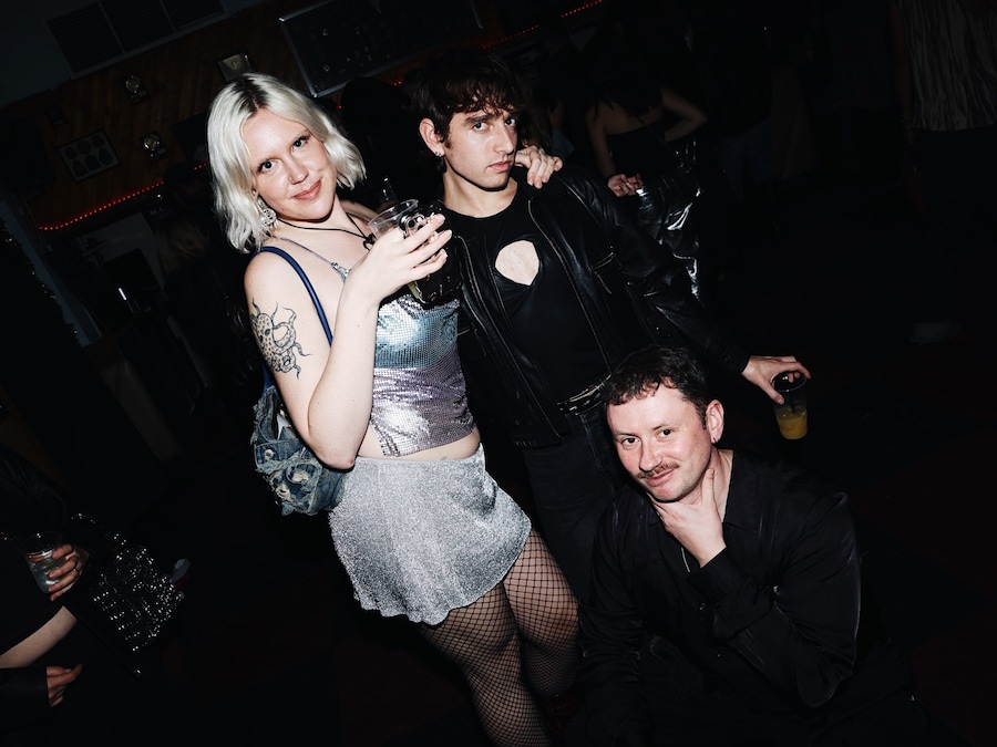 8B0842A9-C94D-4108-90B8-A0ABCDCF63A0 37