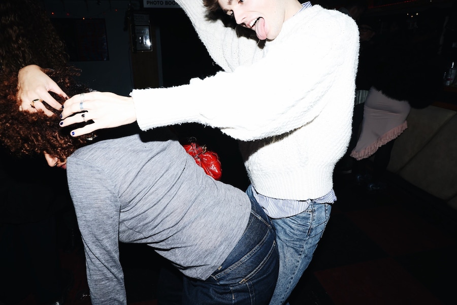 935C1CE4-E074-4620-BC78-A2012C31A6B5 7