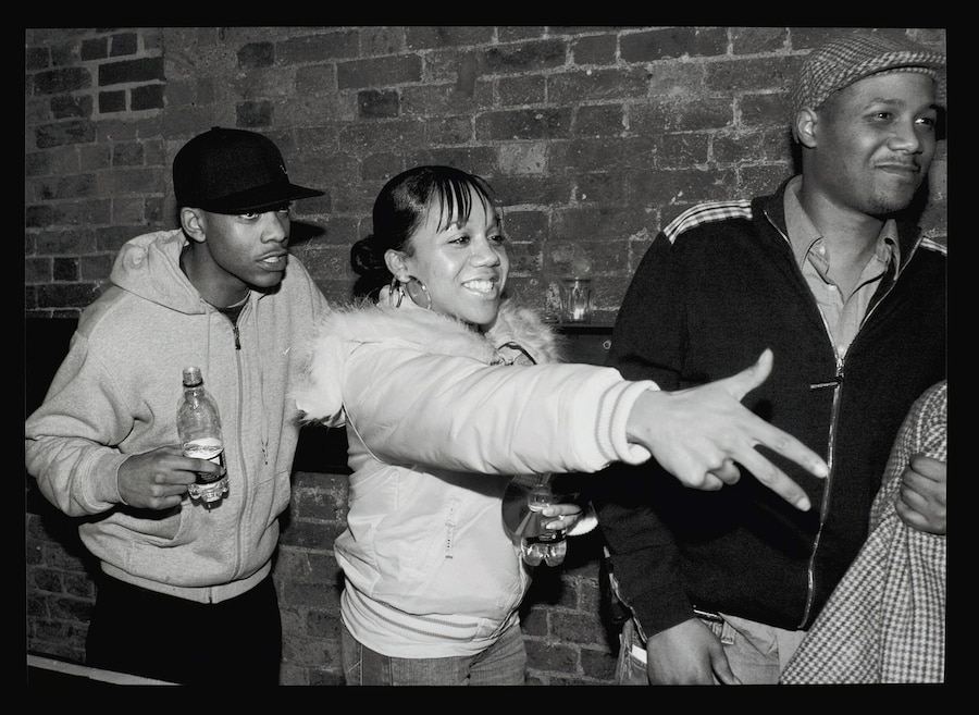 Nolay, outside ID Live at Cargo (2005) 15