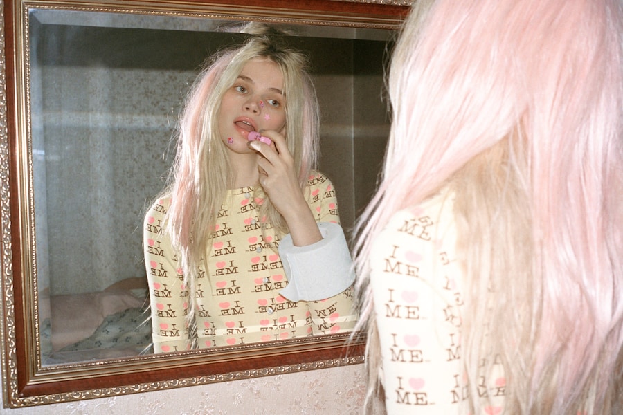 Starface x Ashley Williams 0