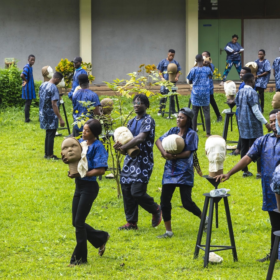 Statues Also Breathe 2