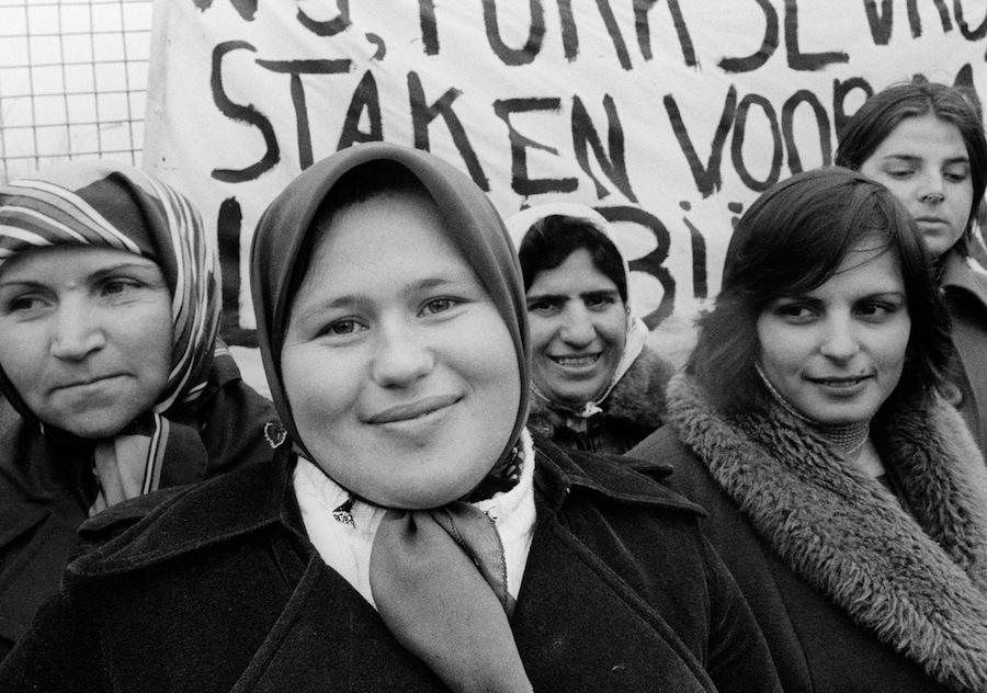 Staking_Turkse_Vrouwen_Kippenslachterij_Ten_Dam_Al 23