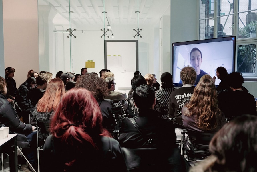 Restless Egg: Did DeepMind need Theme Park? 12