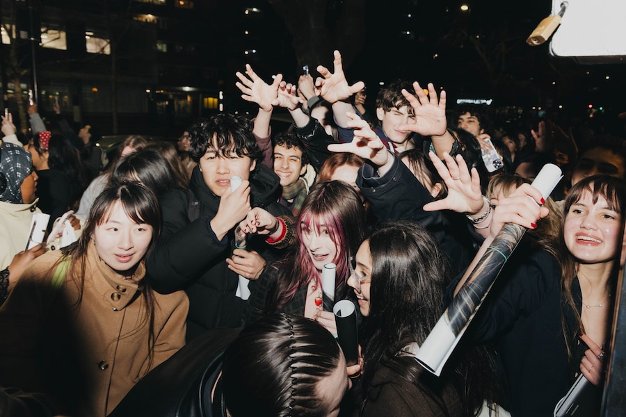 Beabadoobee Dazed cover signing 29