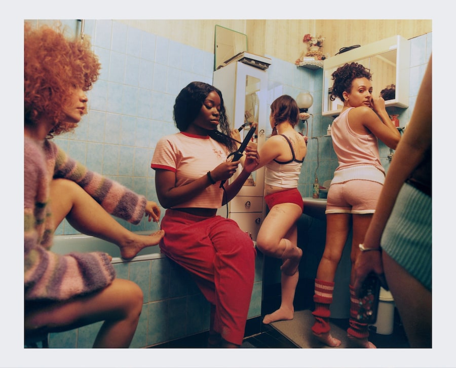 Marine Billet, Réliées 0