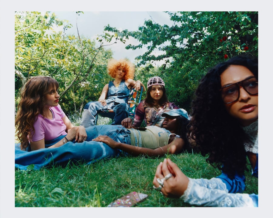 Marine Billet, Réliées 3